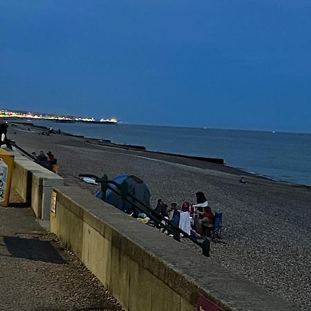 Seascape With Outstanding Sea Views Lägenhet Brighton Exteriör bild